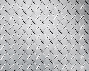 China Embossed High Glossy Aluminium Checker Plate 12000mm Length For Interior Decorating supplier