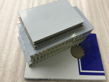 Lightweight Aluminum Honeycomb Core Panels High Strength For Rail Construction supplier